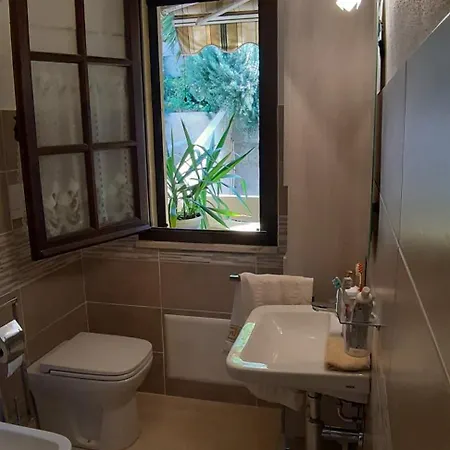 Casa Pillo Nereidi - 30 M Dal Mare E Con Vista Mare Terra Mala